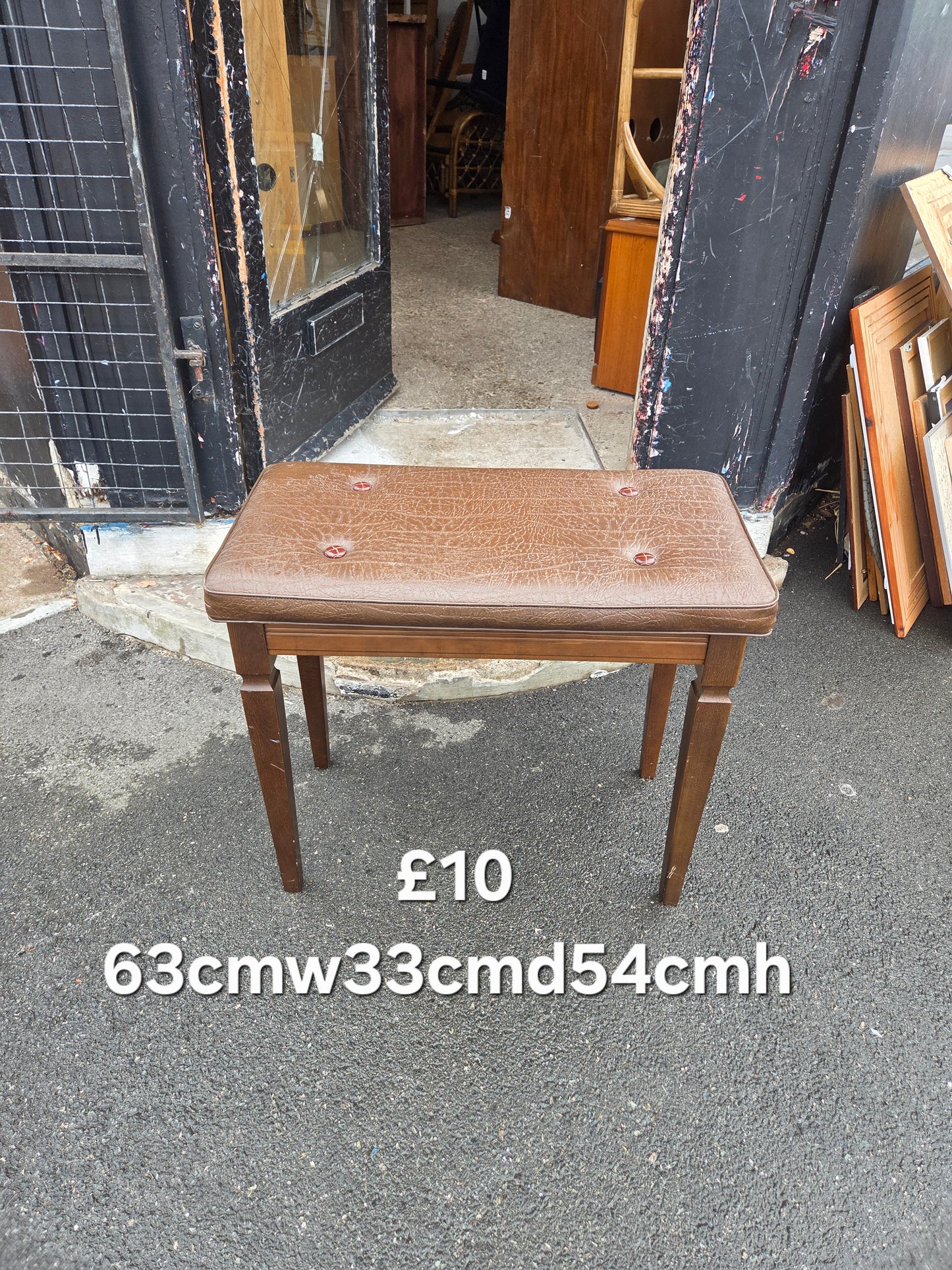 Storage stool π Free delivery in Leicester π