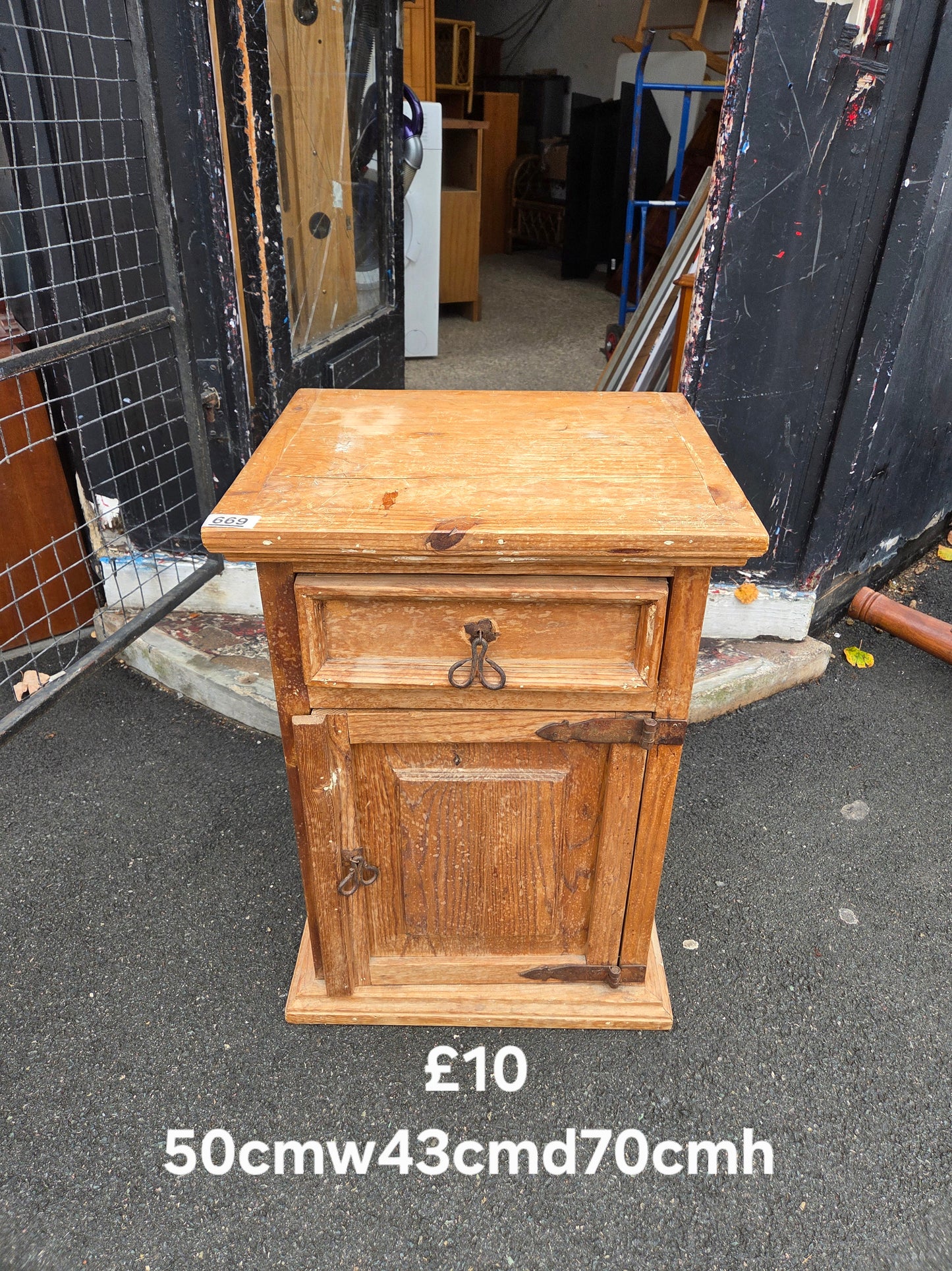 Bedside table π Free delivery in Leicester π