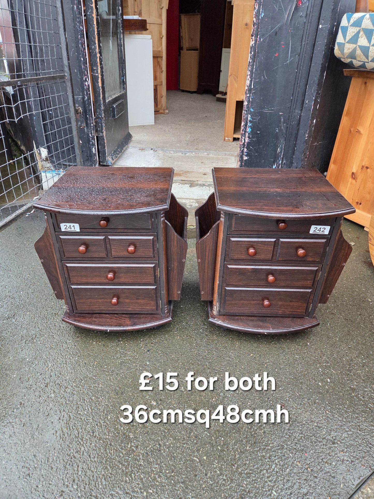 2 side tables π Free delivery in Leicester π