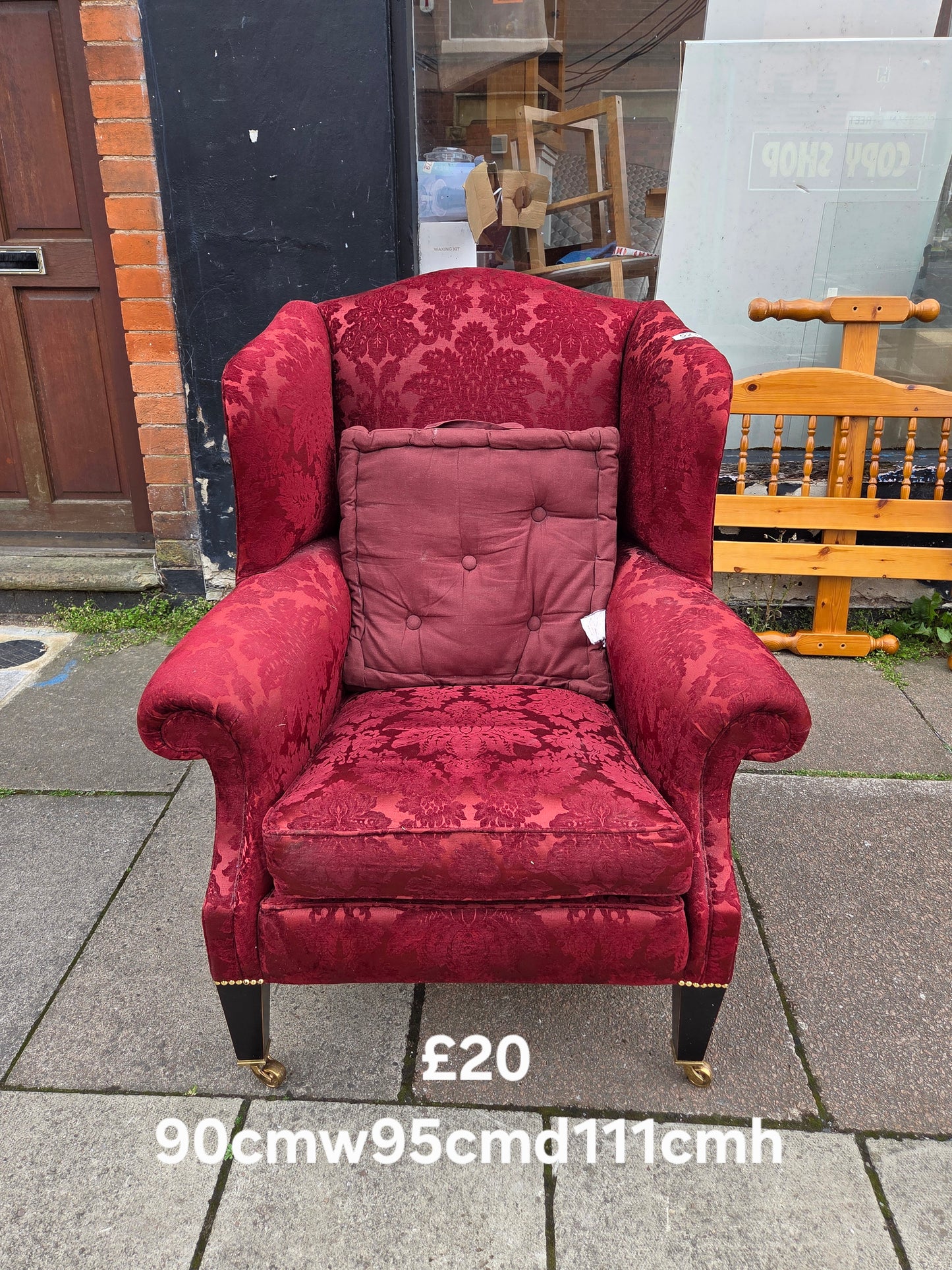 Armchair ๐ Free delivery in Leicester ๐