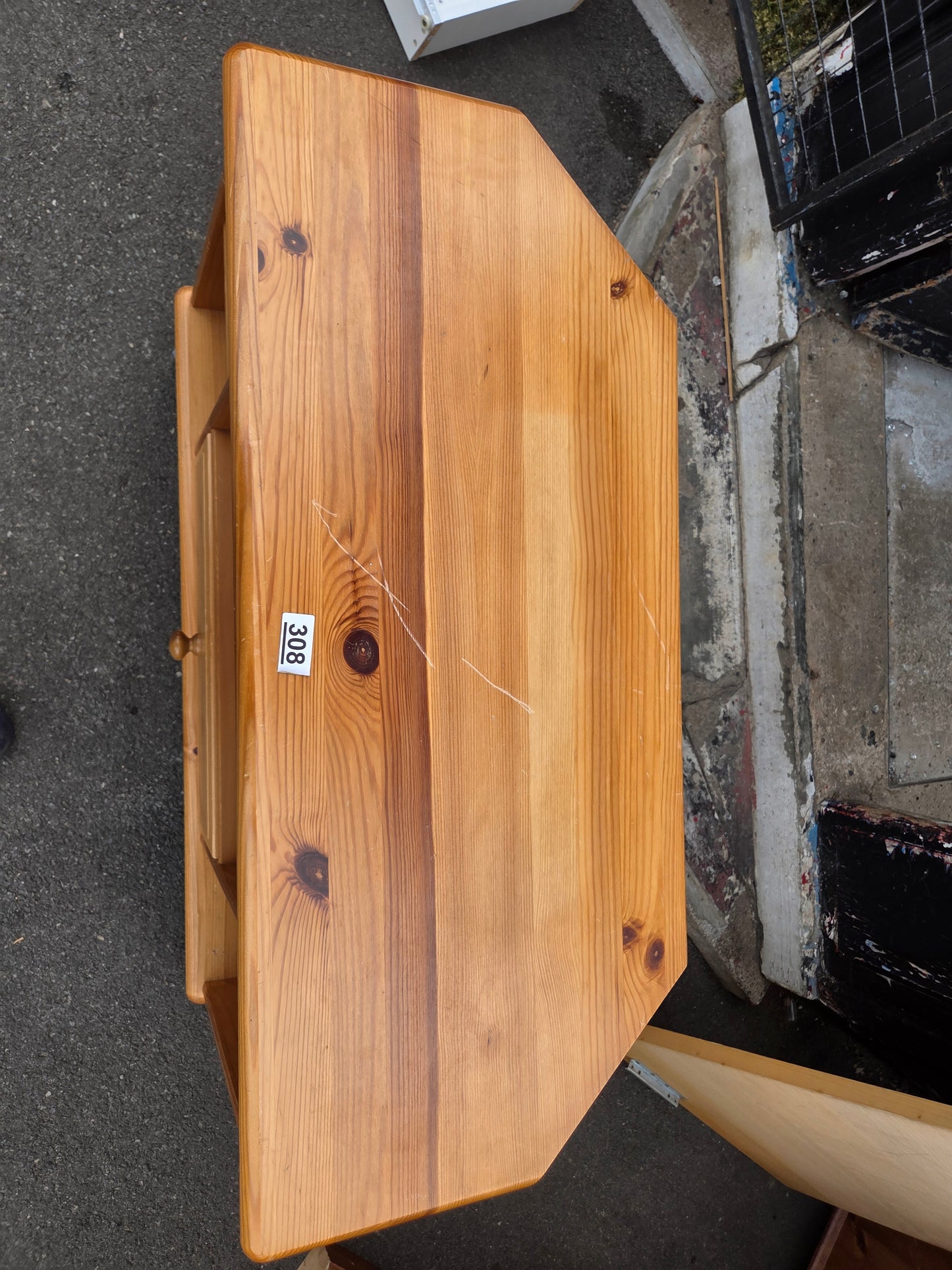 Tv unit ๐ Free delivery in Leicester ๐