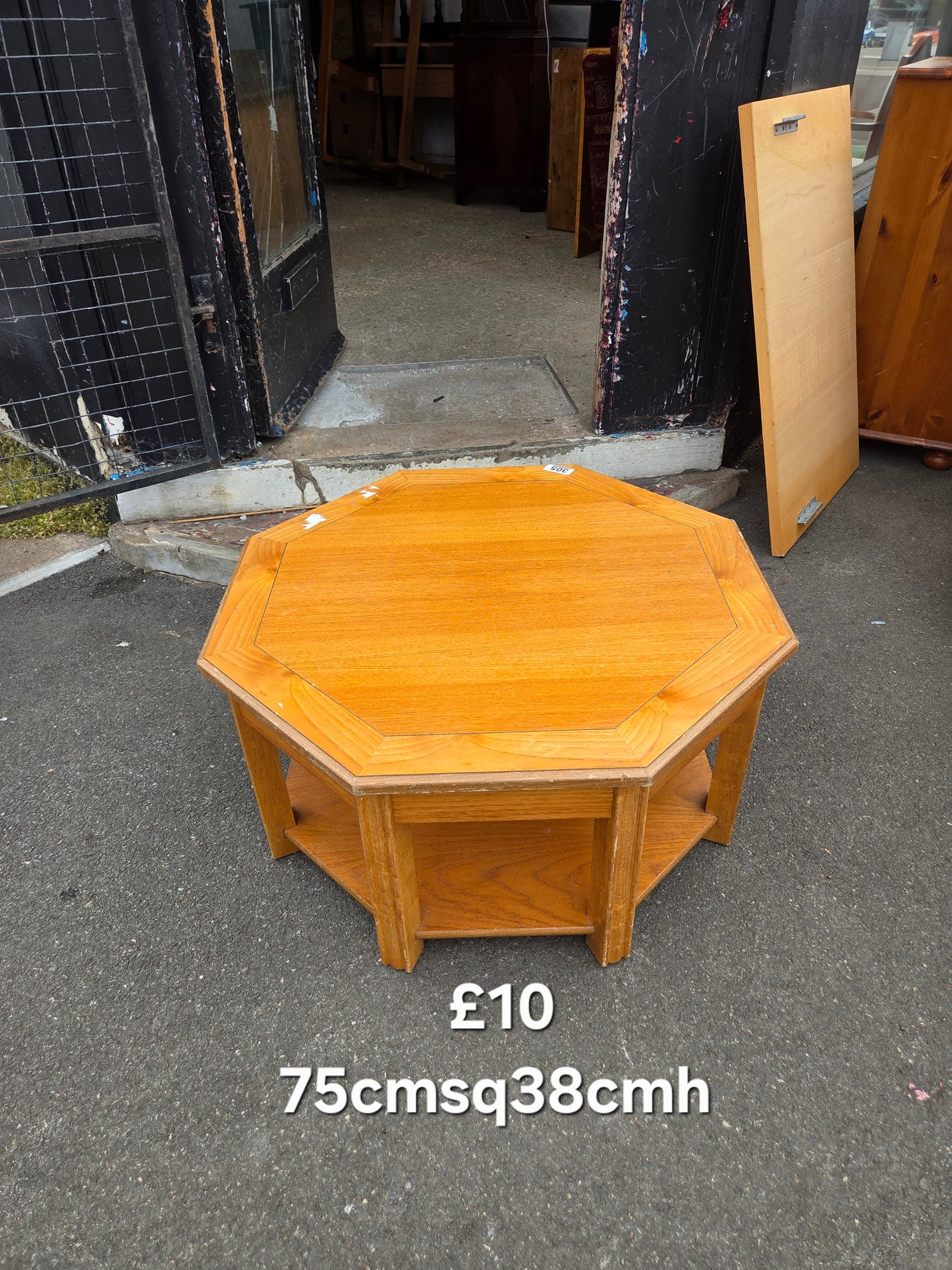 Coffee table ๐ Free delivery in Leicester ๐
