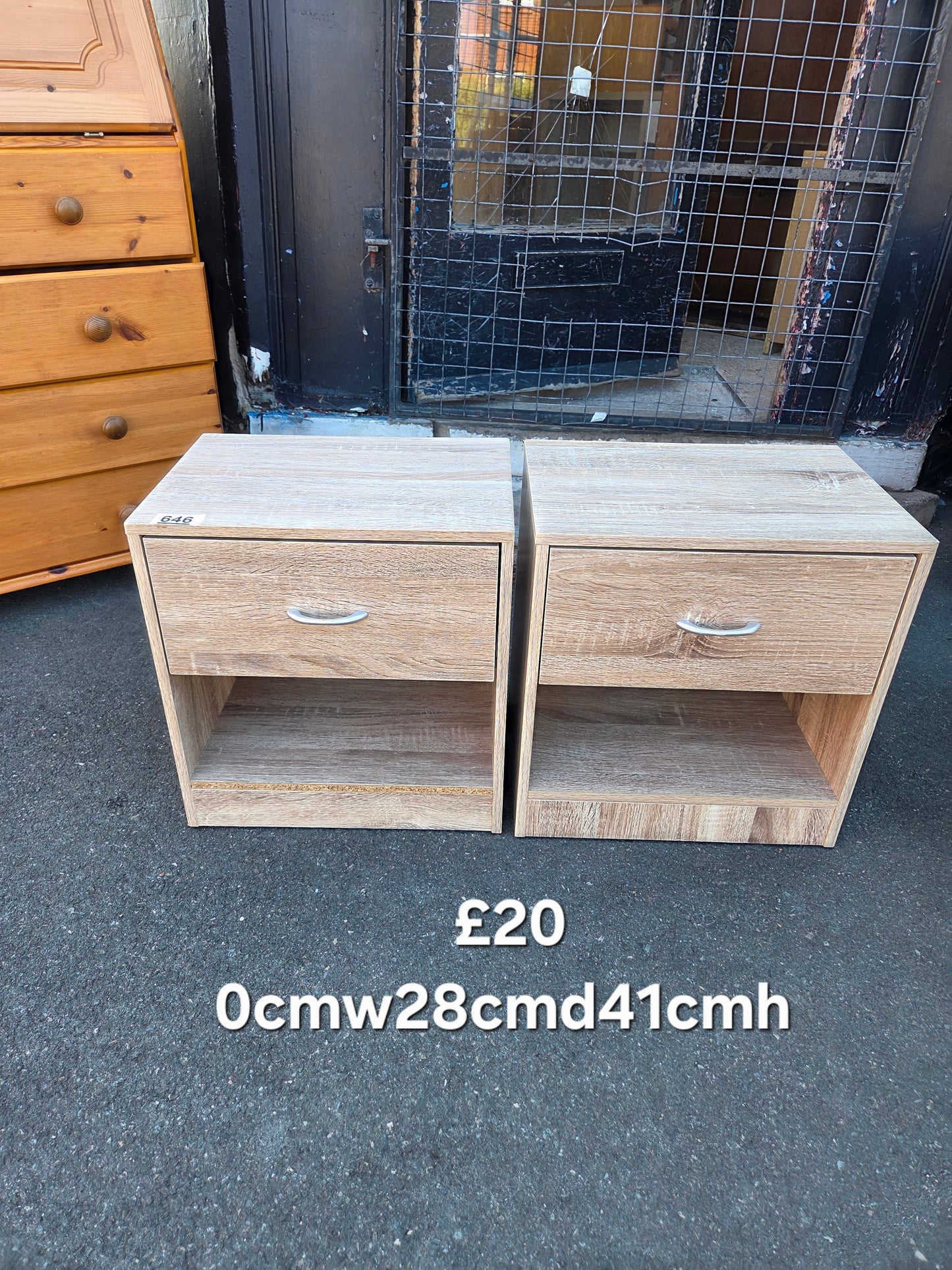 2 bedside tables π Free delivery in Leicester π