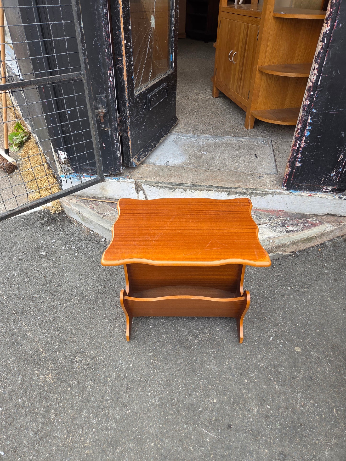 Magazine rack