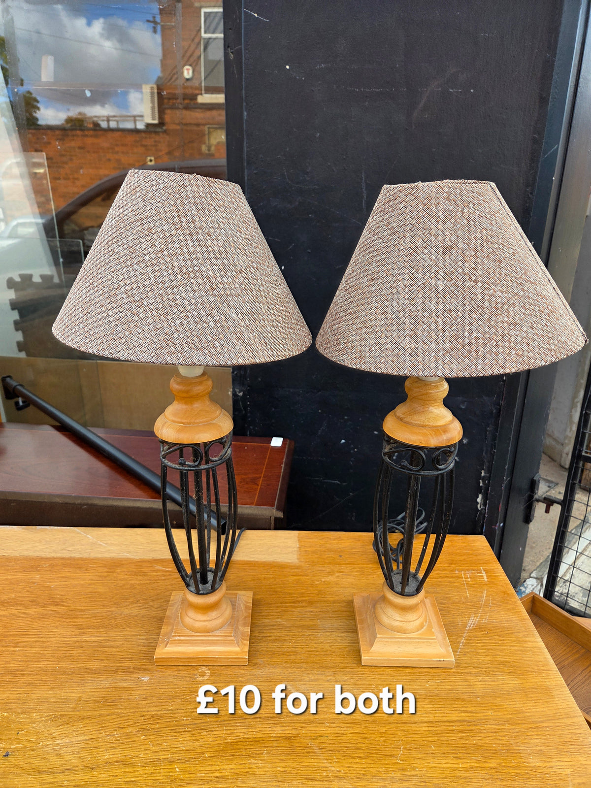 Pair of lamps Free Delivery in Leicester