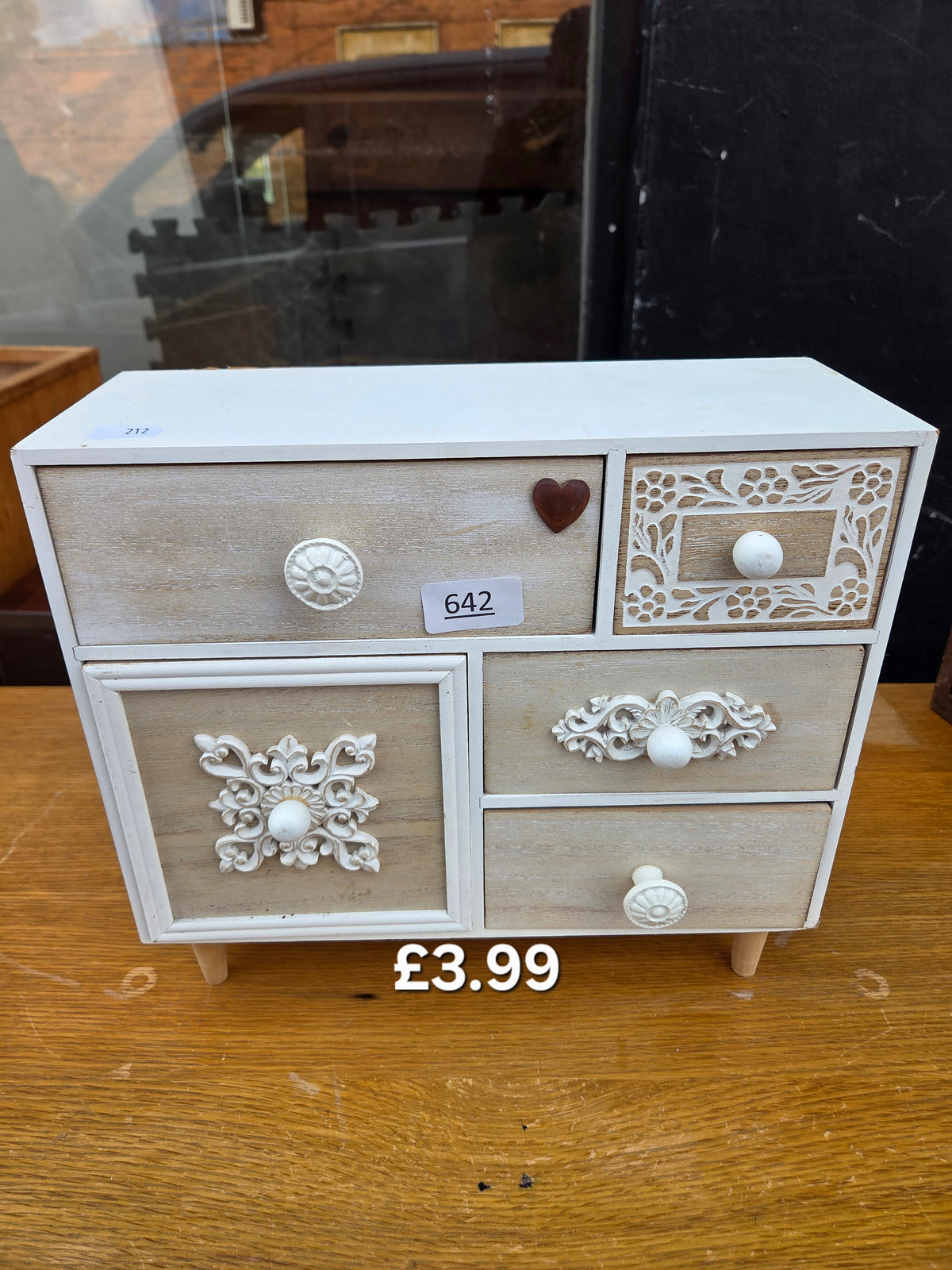 Jewellery box
