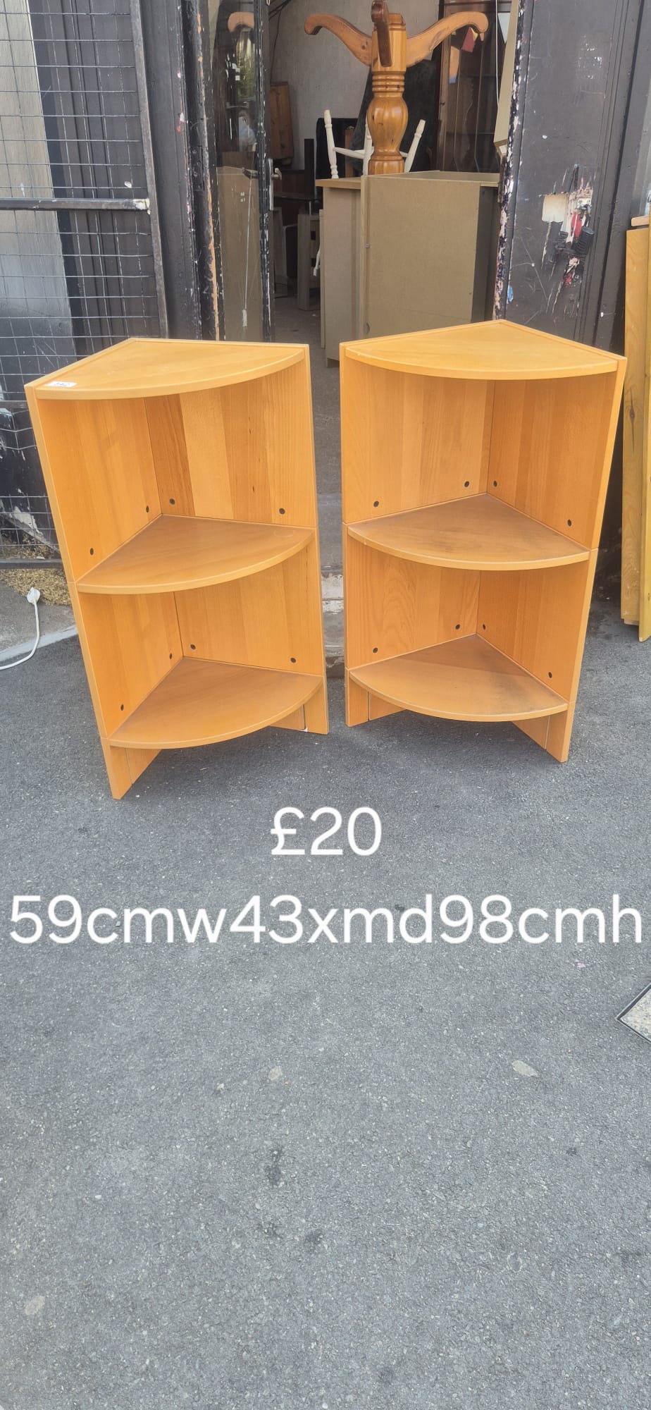 2 shelving units π Free delivery in Leicester π