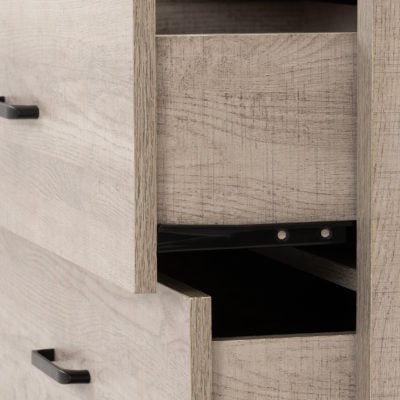 Oliver 3 Drawer Chest
Light Oak Effect