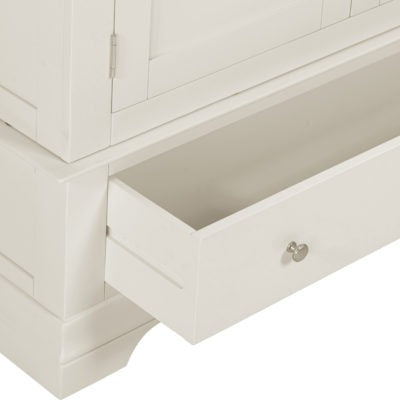 Bordeaux 3 Door Wardrobe
Ivory