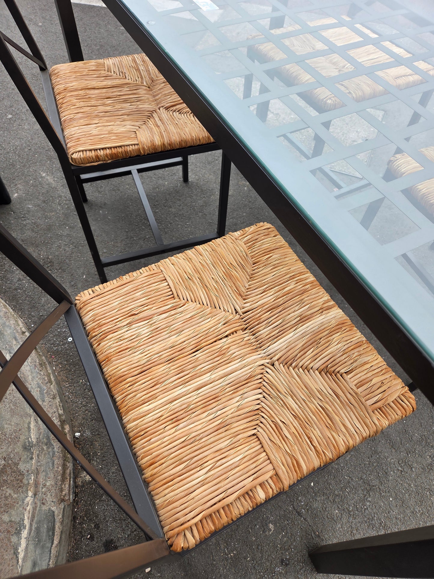 Dining table and 4 chairs š Free delivery in Leicester š