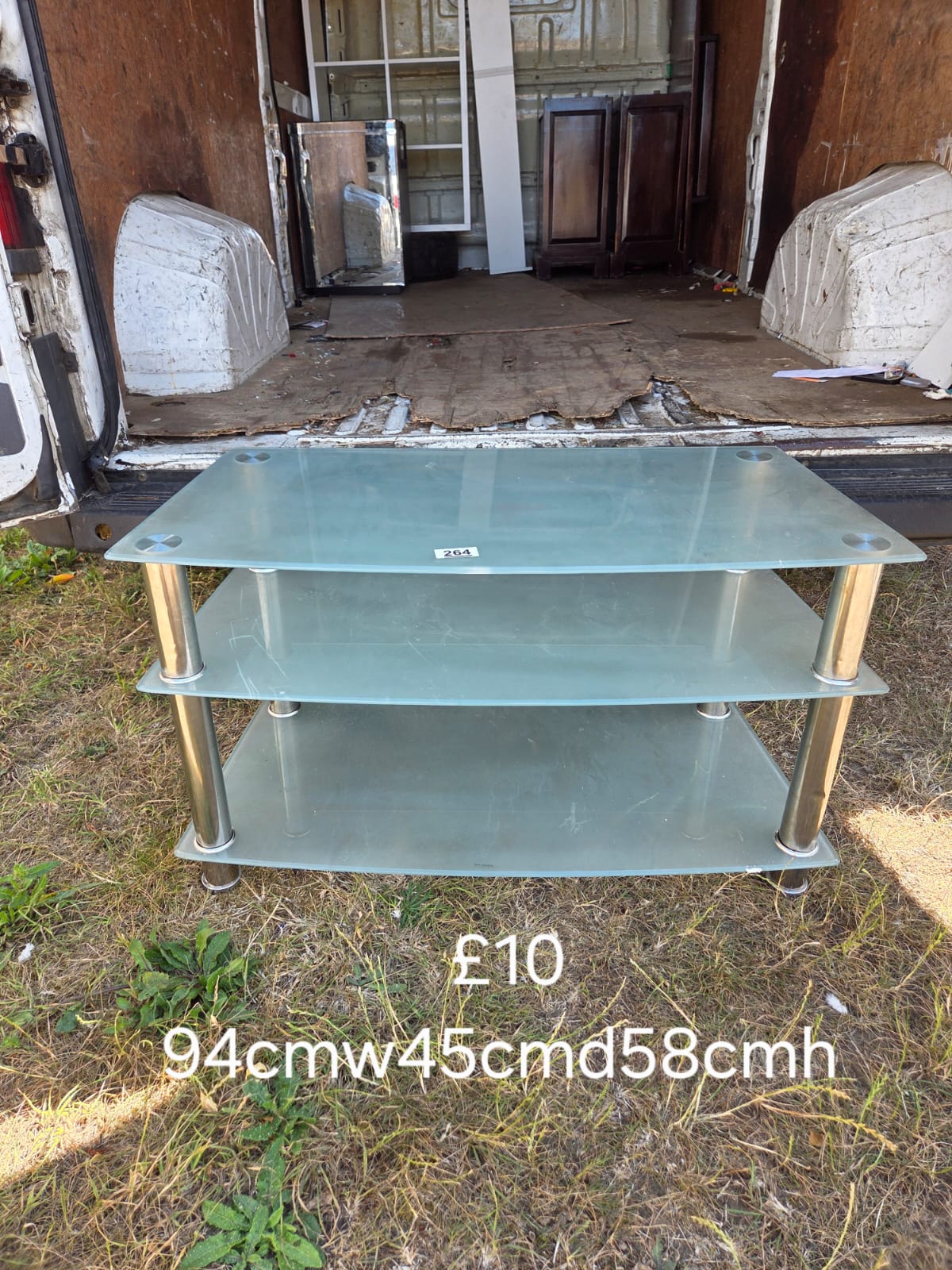 Glass TV unit 🌟 Free Delivery in Leicester 🌟
