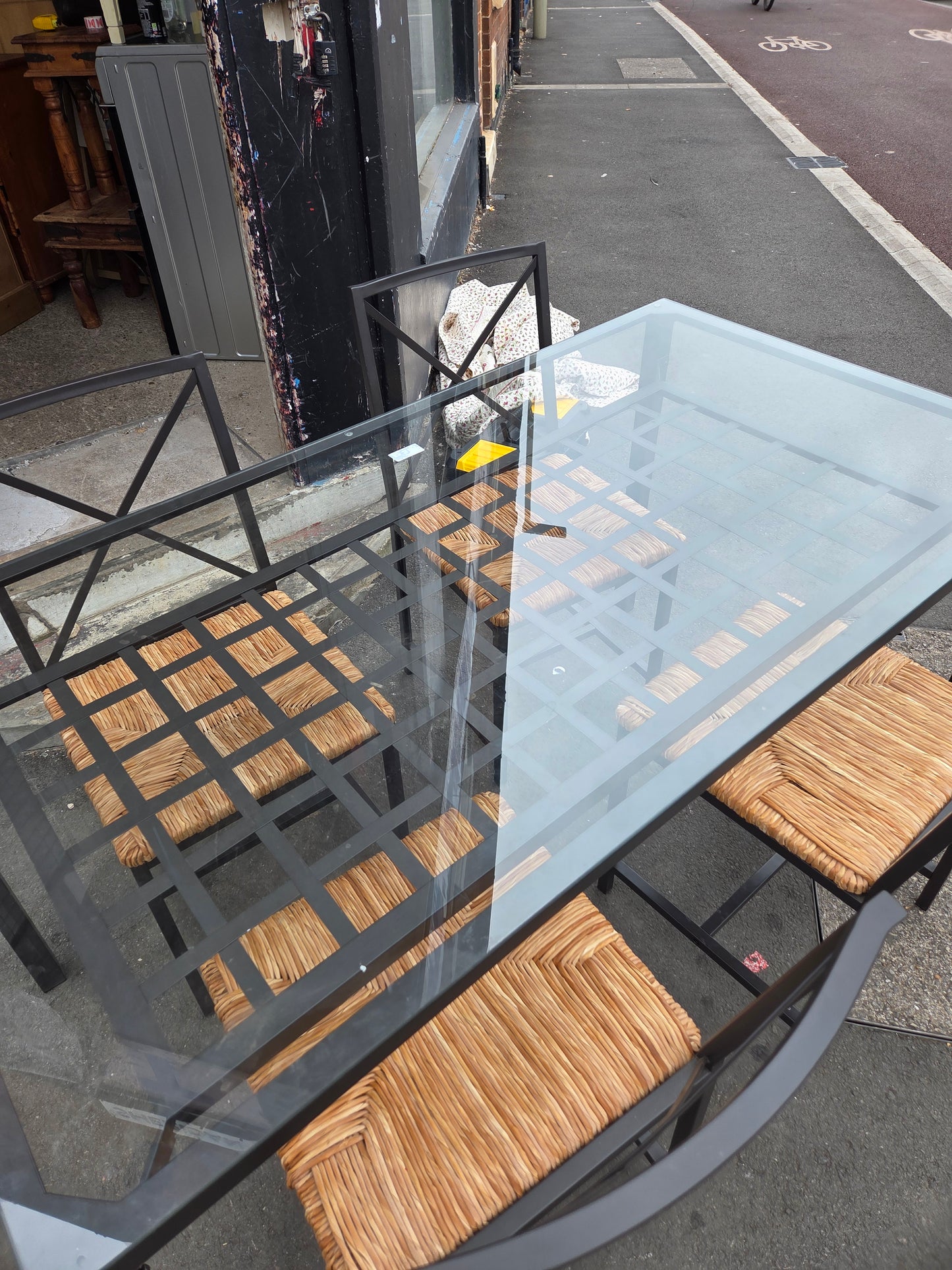Dining table and 4 chairs š Free delivery in Leicester š