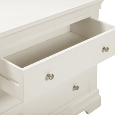 Bordeaux 3 Drawer Chest
Ivory