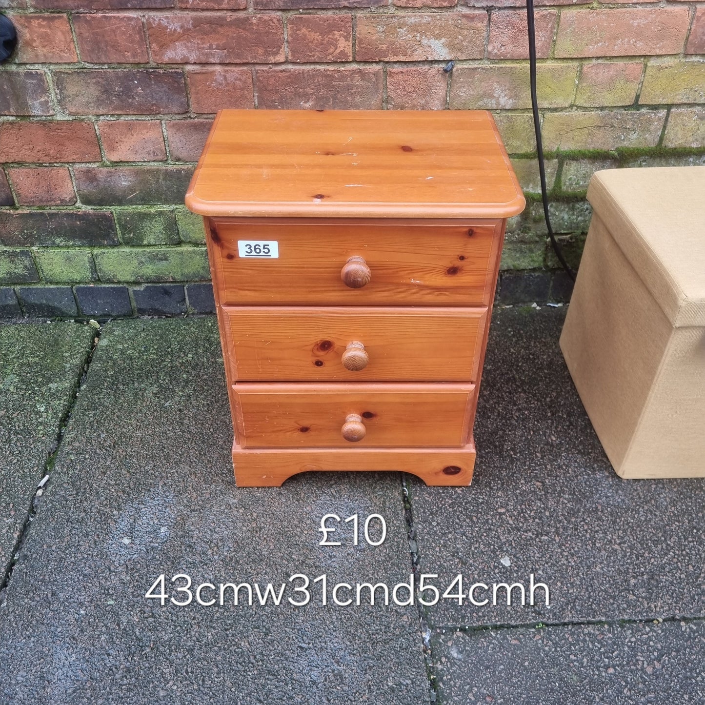 Bedside table 🌟 Free delivery in Leicester 🌟