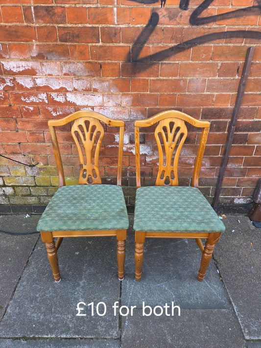 2 chairs 🌟 Free delivery in Leicester 🌟