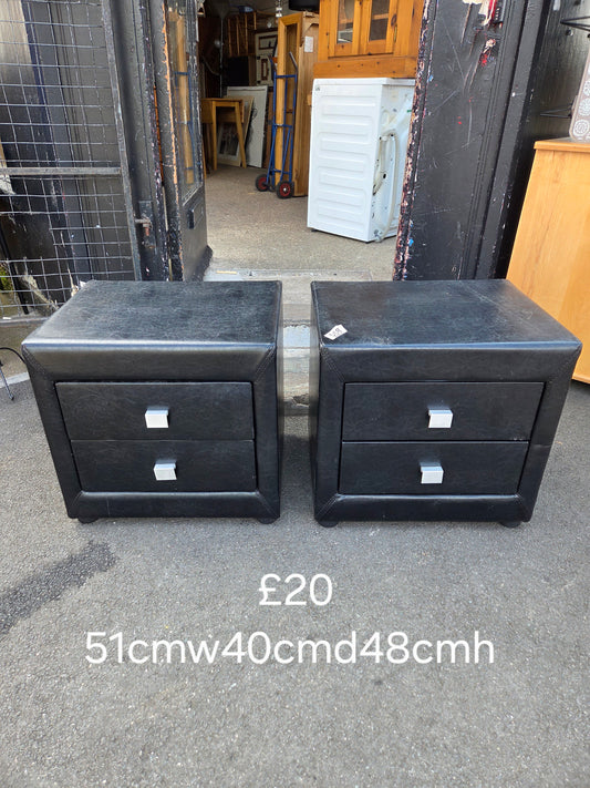 2 bedside tables 🌟 Free delivery in Leicester 🌟