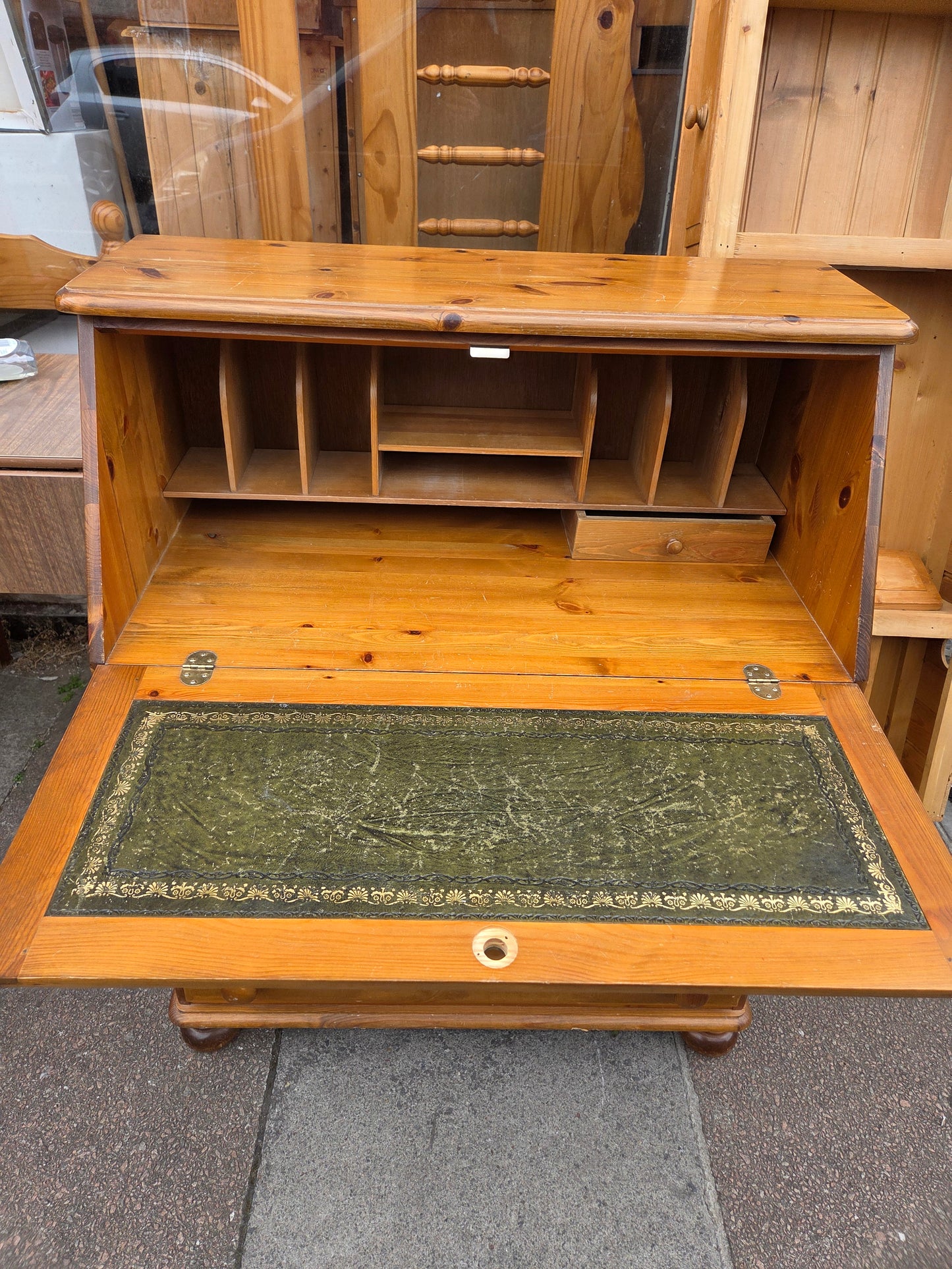 Writing desk 🌟 Free delivery in Leicester 🌟