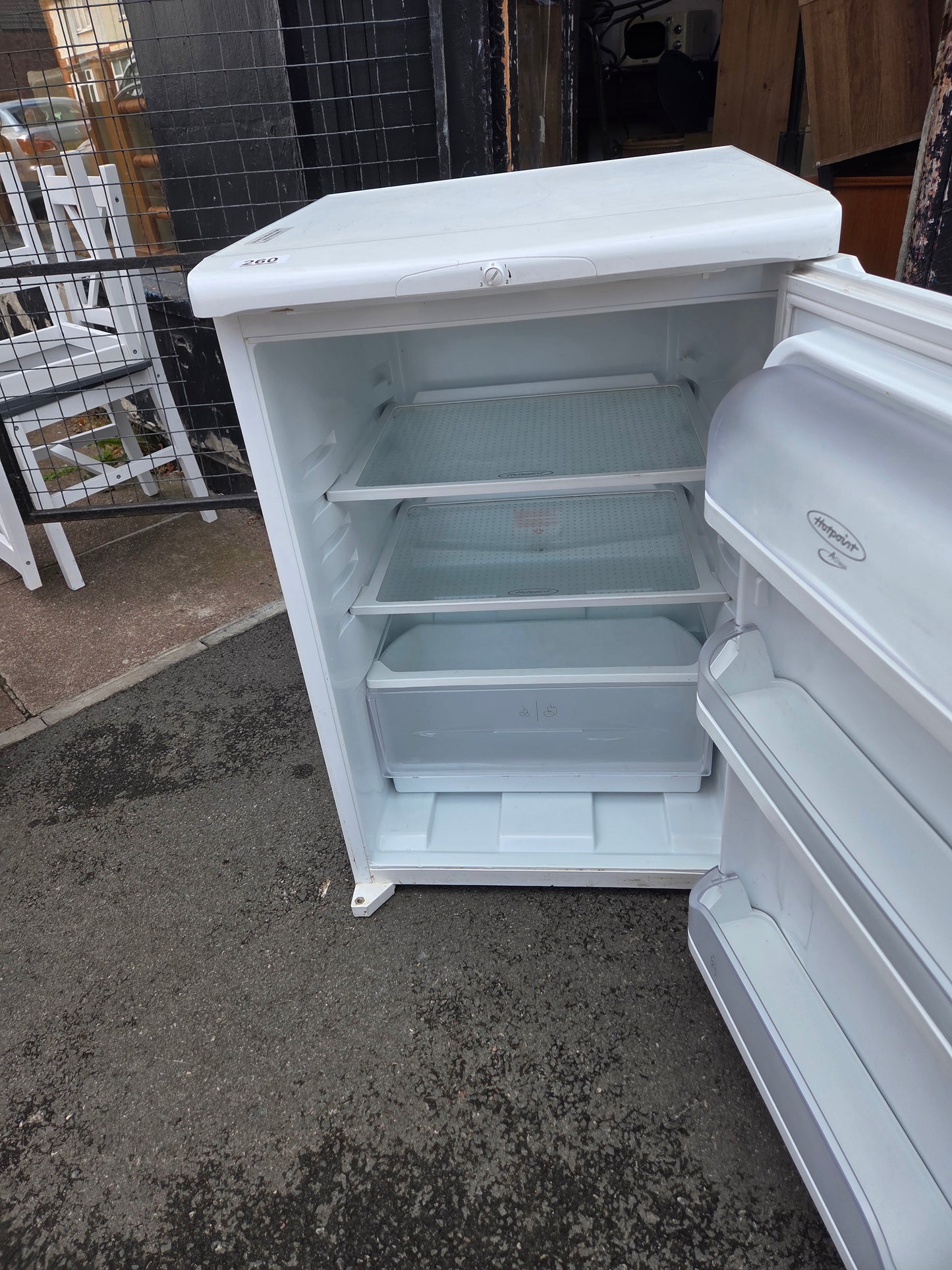 Hotpoint undercounter fridge 🌟 Free Delivery 🌟 120 Days Warranty 🌟
