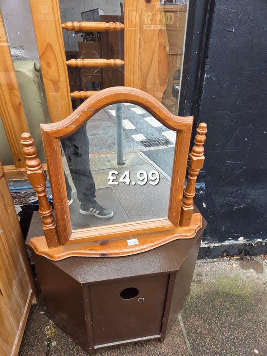 Dressing table mirror 🌟 Free delivery in Leicester 🌟