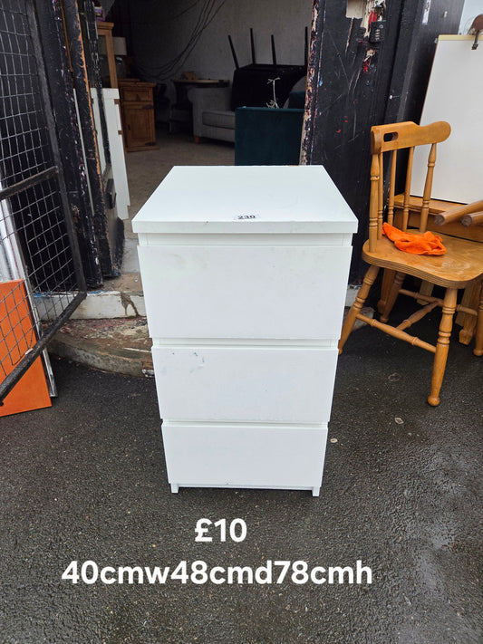 Bedside table 🌟 Free delivery in Leicester 🌟