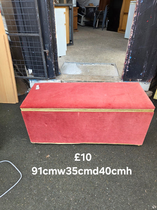 Ottoman 🌟 Free delivery in Leicester 🌟