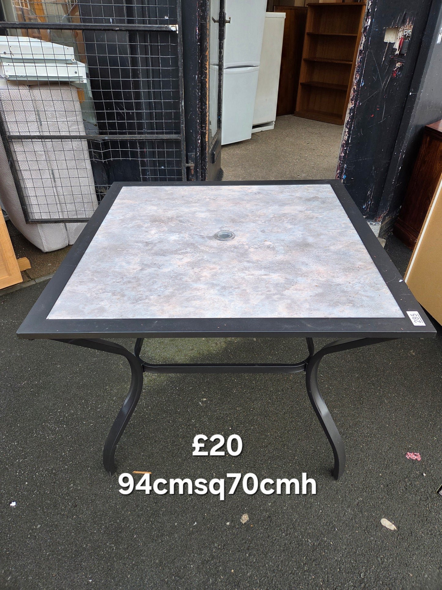 Table 🌟 Free delivery in Leicester 🌟