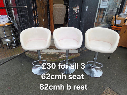 3 bar stools 🌟 Free delivery in Leicester 🌟
