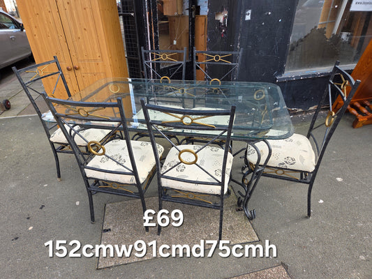 Dining table and 6 chairs 🌟 Free delivery in Leicester 🌟