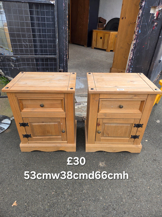 2 bedside tables 🌟 Free delivery in Leicester 🌟