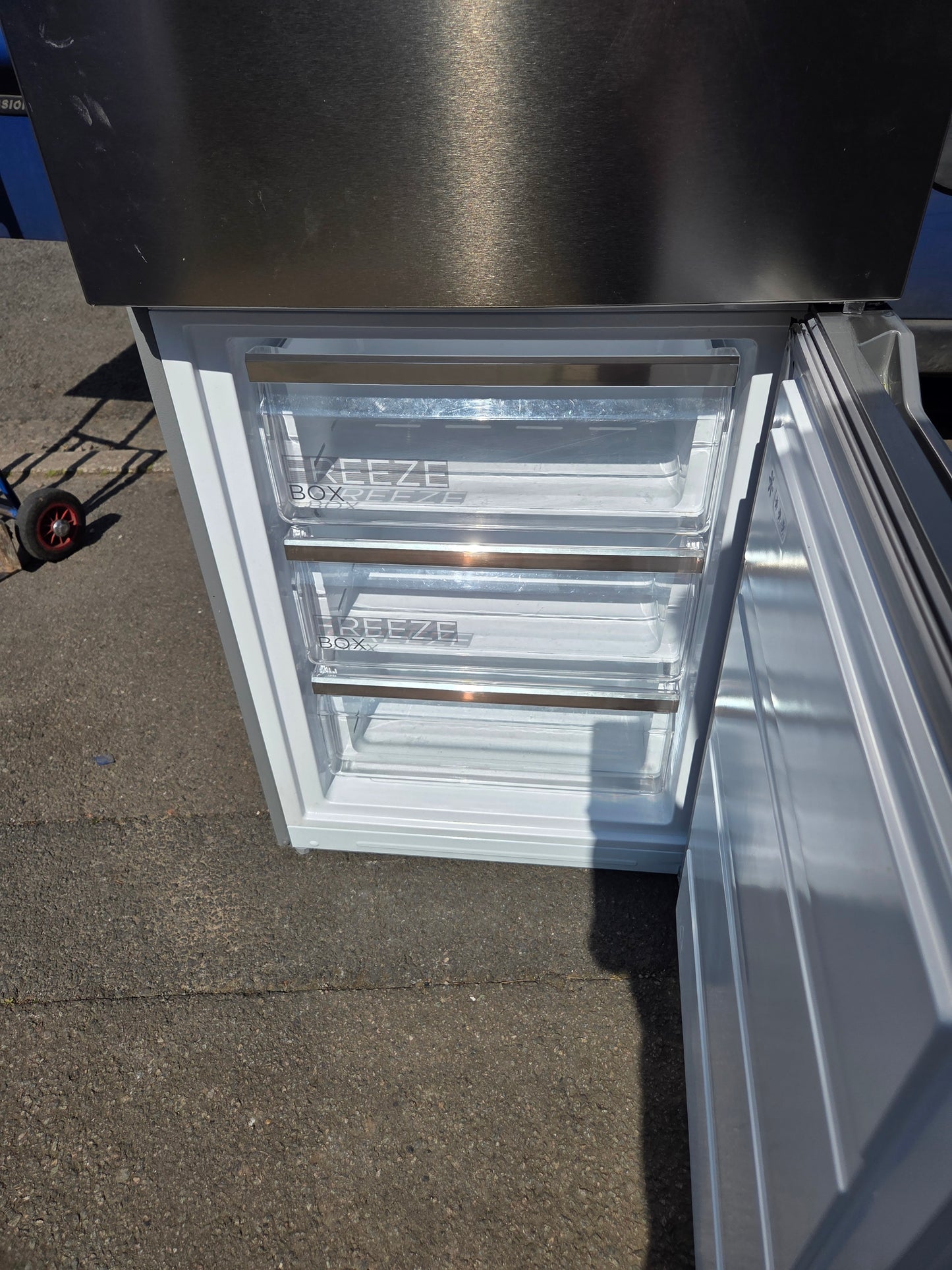 Midea fridge freezer 🌟 Free Delivery 🌟 120 Days Warranty 🌟 Leicester Only
