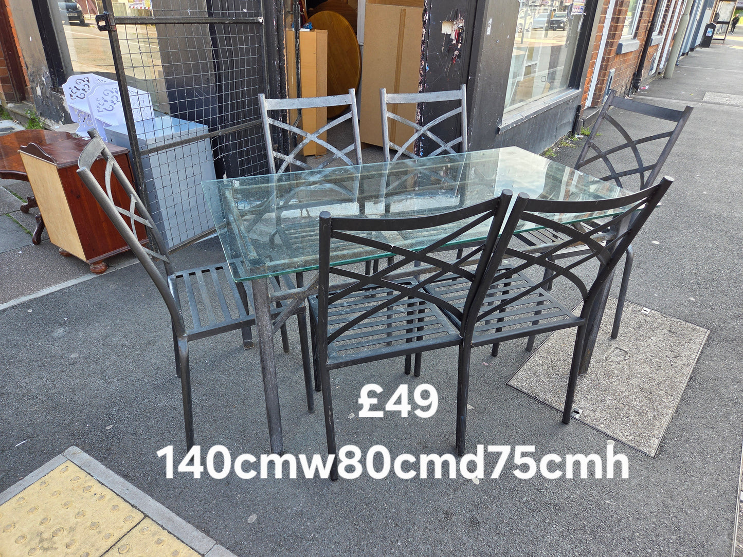 Garden table and 6 chairs 🌟 Free delivery in Leicester 🌟