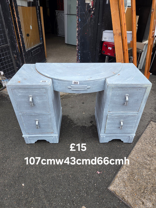 Dressing table 🌟 Free delivery in Leicester 🌟