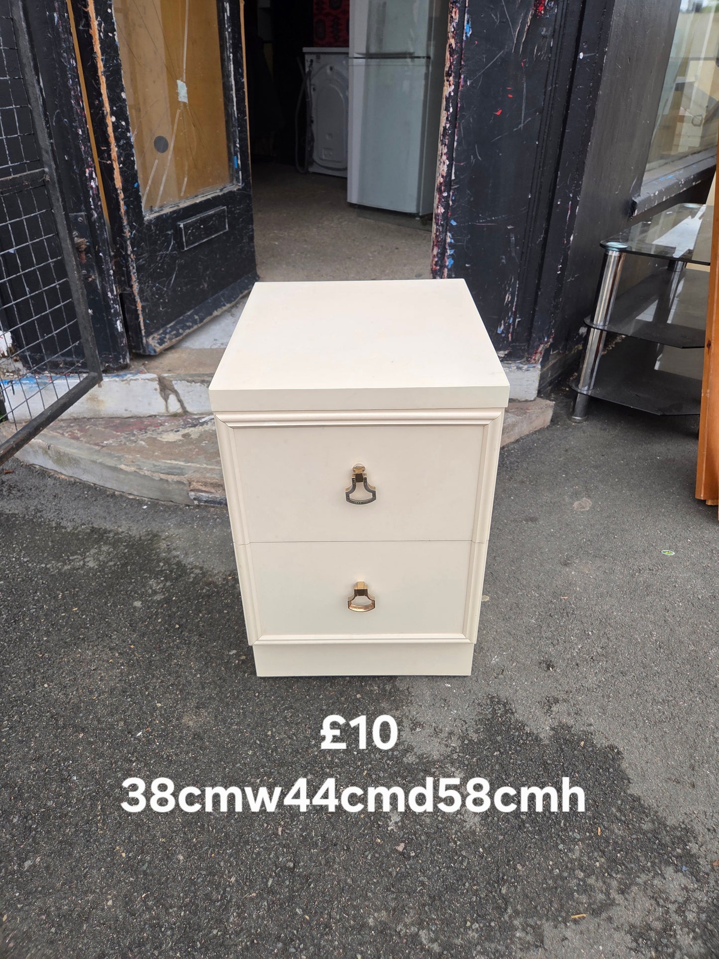Bedside table 🌟 Free delivery in Leicester 🌟