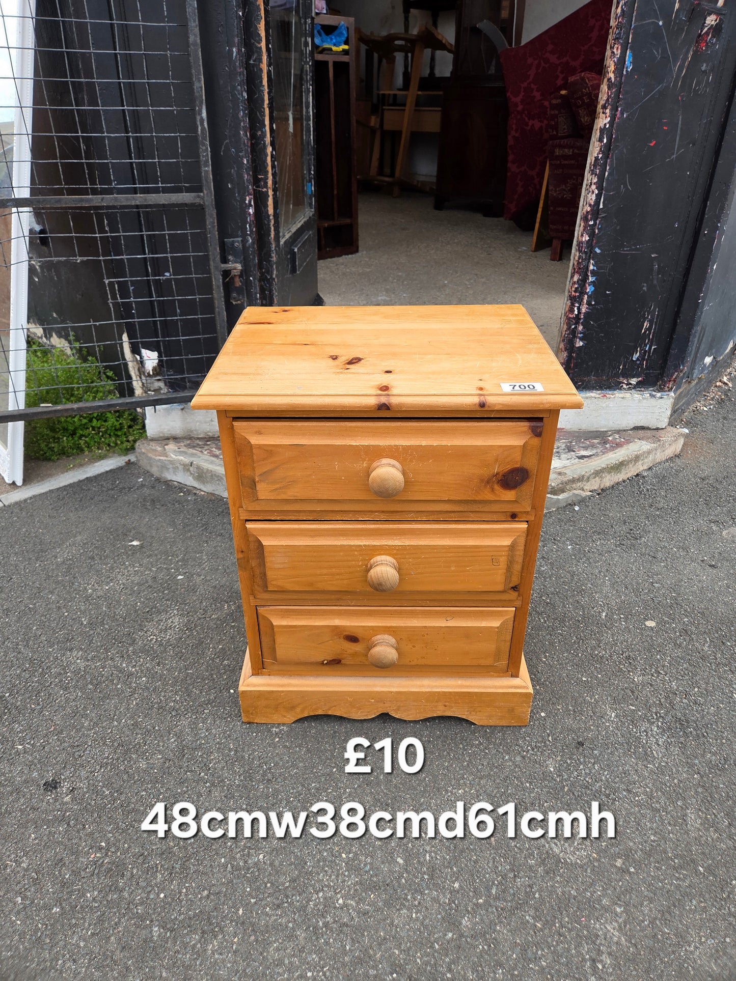 Bedside table 🌟 Free delivery in Leicester 🌟