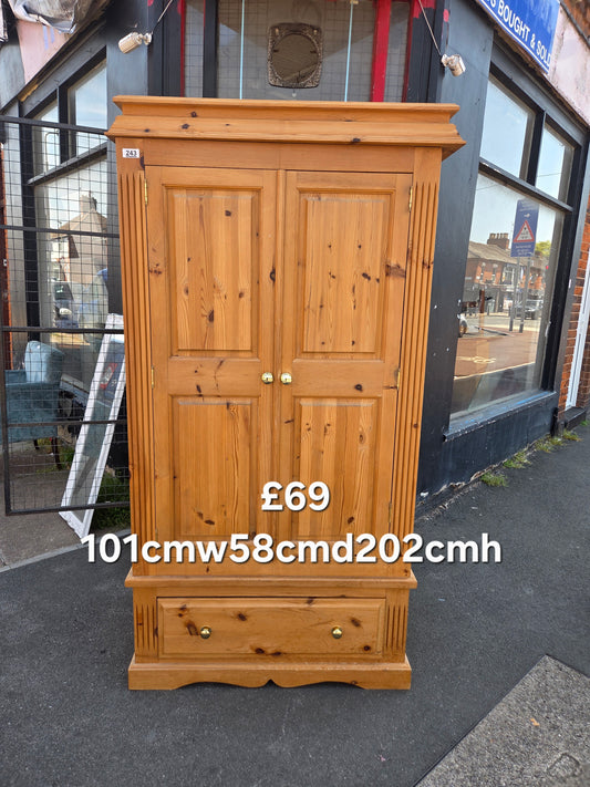 Wardrobe 🌟 Free delivery in Leicester 🌟