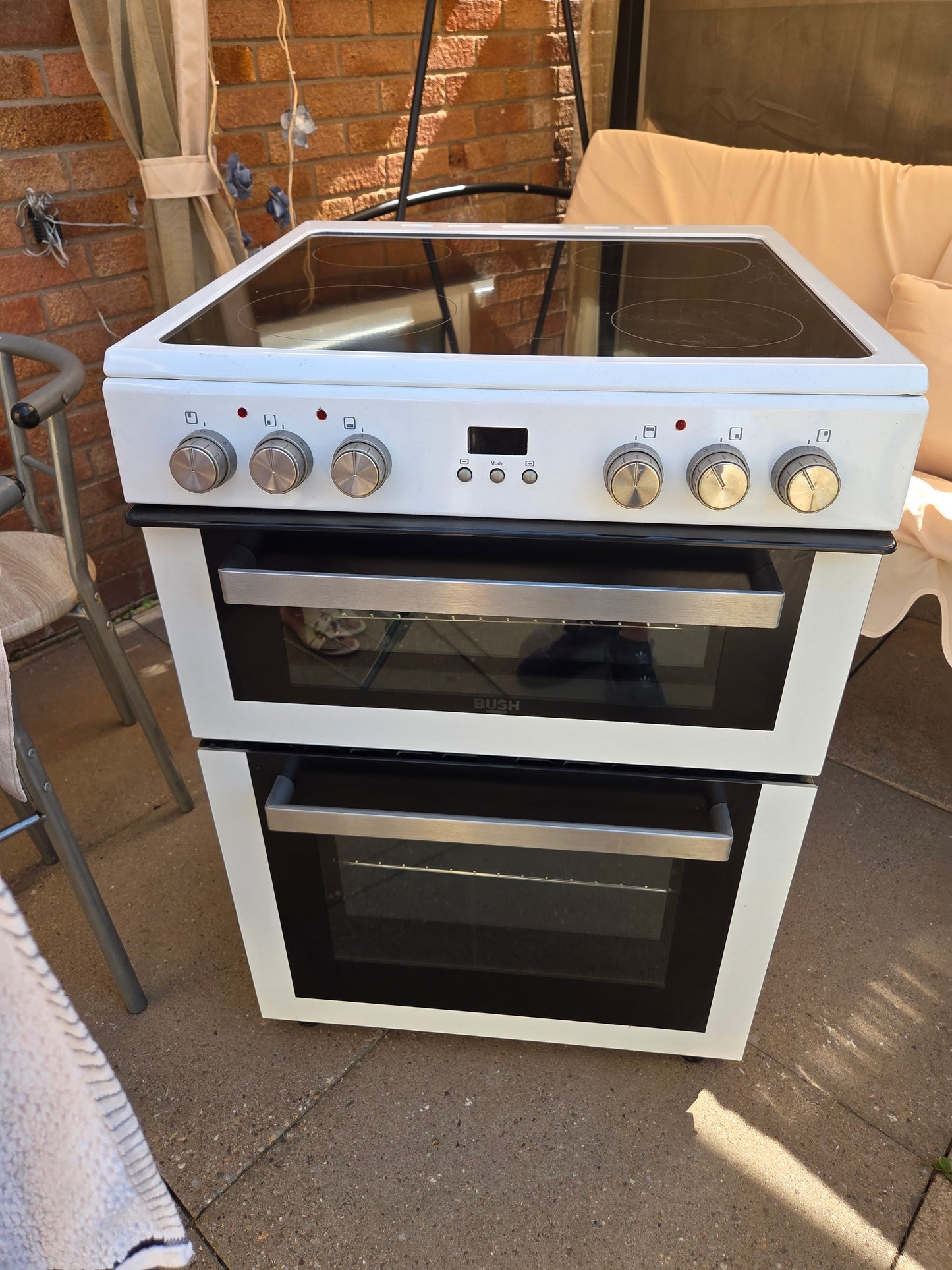 Bush 60cm Electric Cooker in exhall