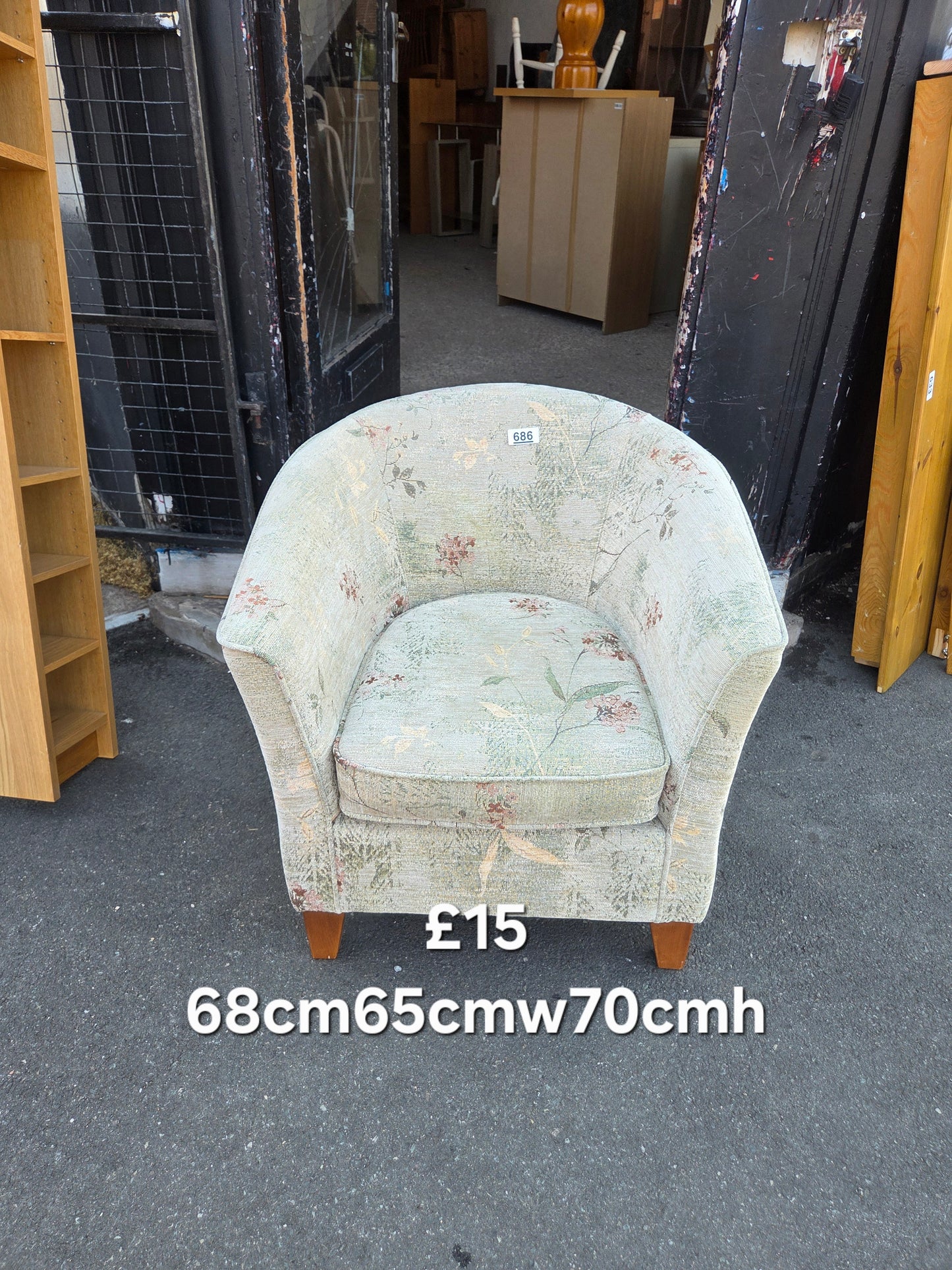 Tub chair 🌟 Free delivery in Leicester 🌟