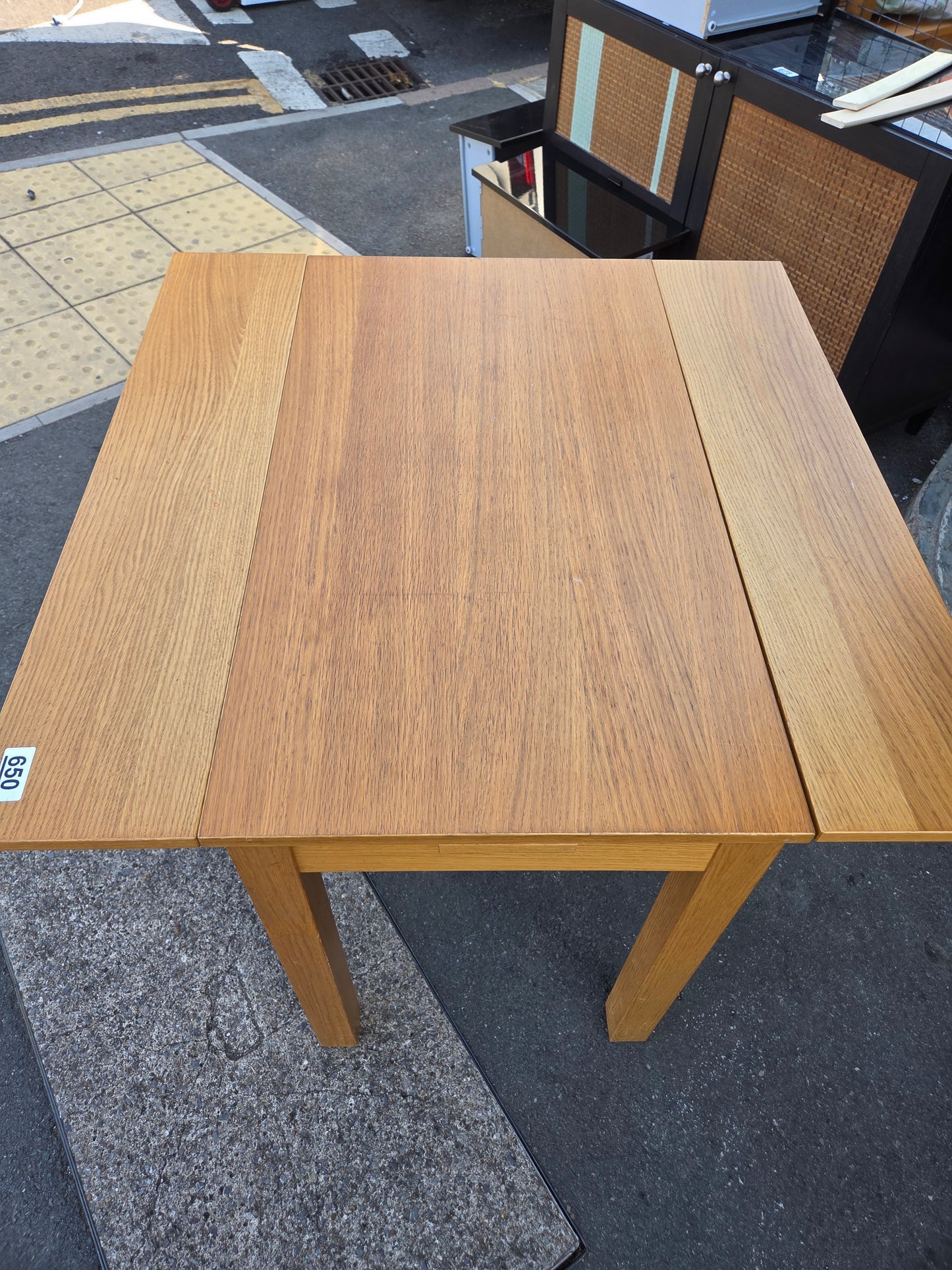 Dining table and 4 chairs 🌟 Free delivery in Leicester 🌟