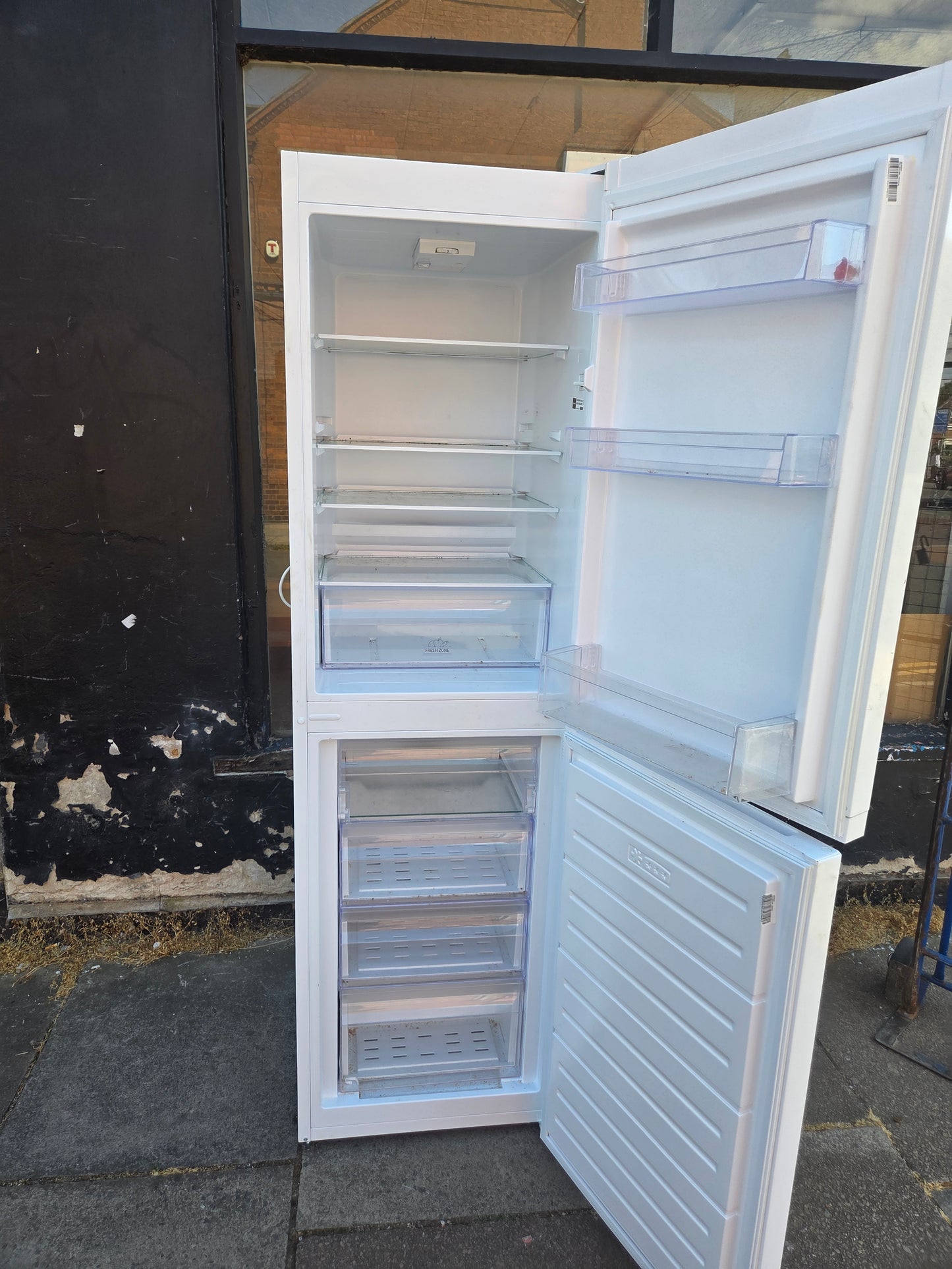 Hotpoint fridge freezer 🌟 Leicester Delivery Only 🌟 120 Days Warranty 🌟