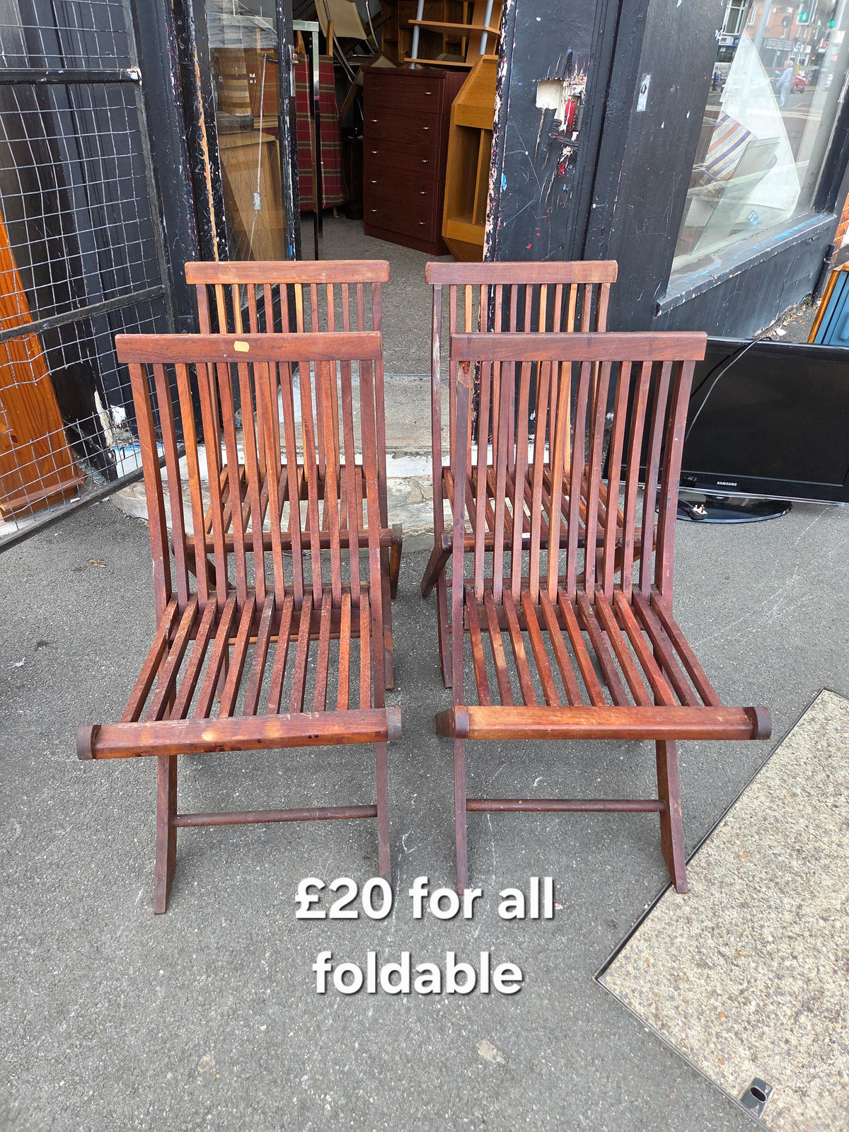 4 foldable wooden chairs Free Delivery in Leicester