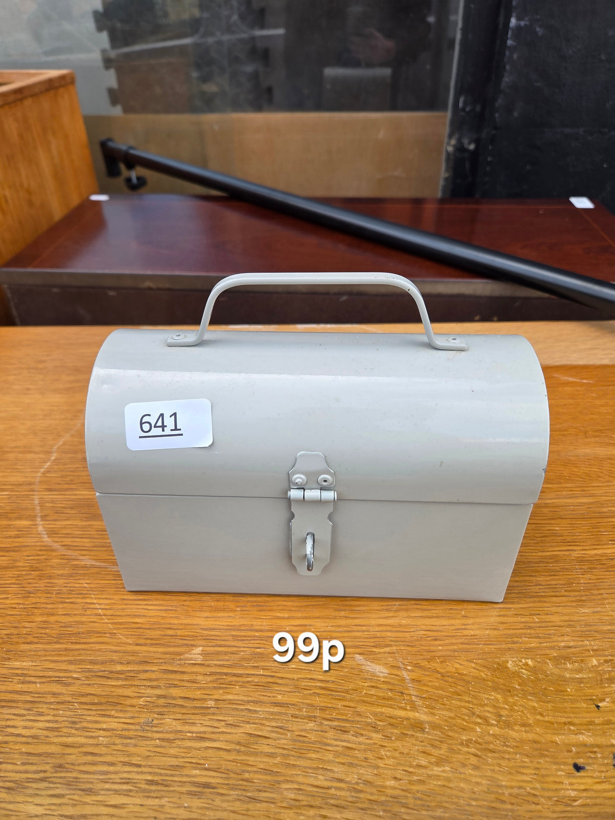 Storage tin