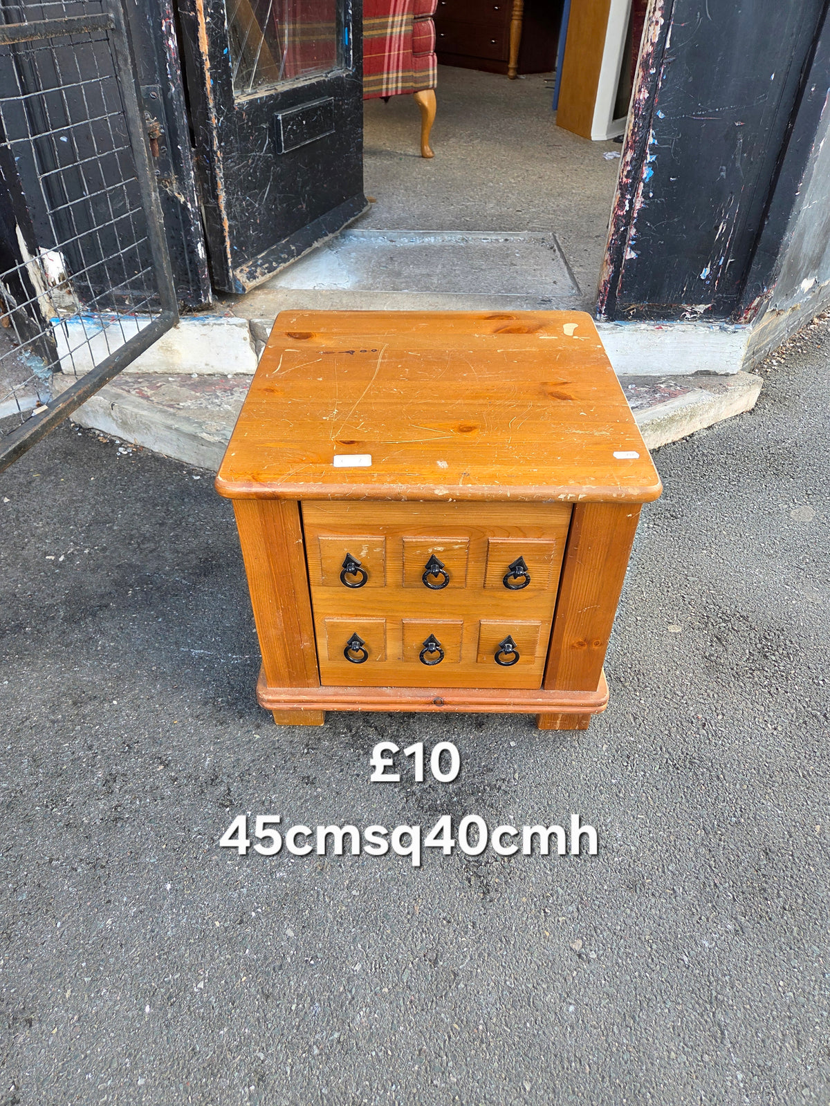 Storage unit Free Delivery in Leicester
