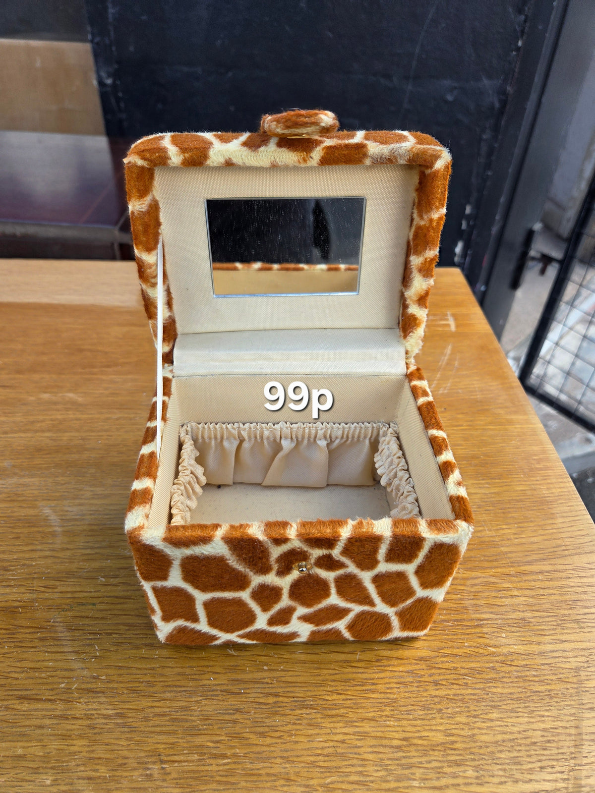 Jewellery box