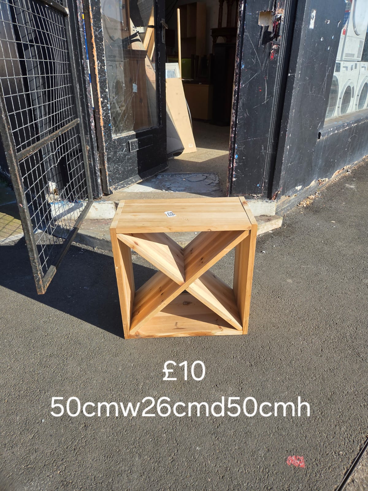 cube side table 🌟 Free delivery in Leicester 🌟