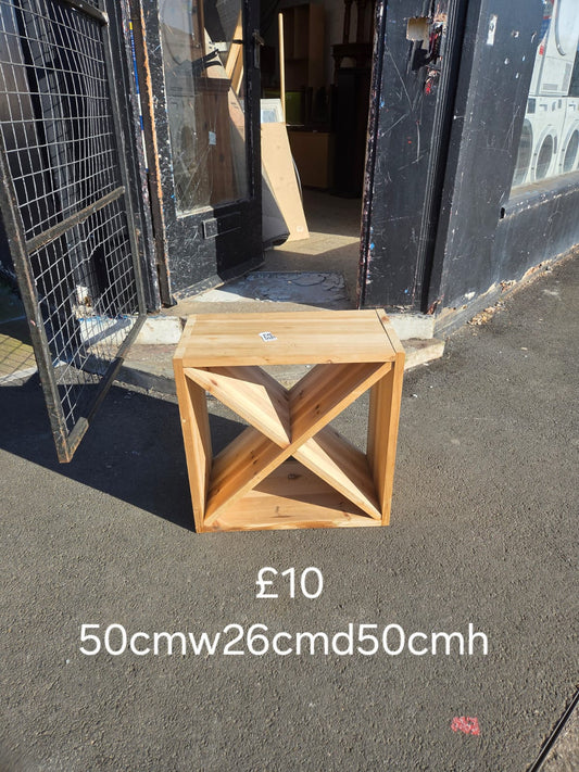cube side table 🌟 Free delivery in Leicester 🌟