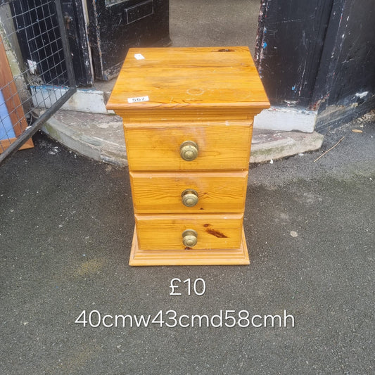 bedside table 🌟 Free delivery in Leicester 🌟