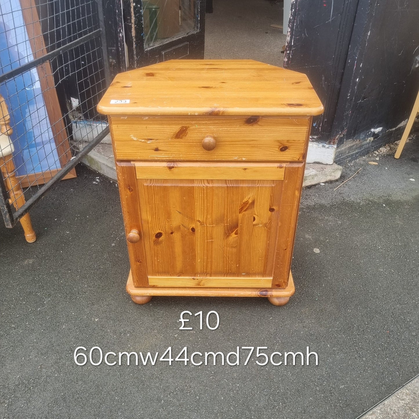 bedside table 🌟 Free delivery in Leicester 🌟