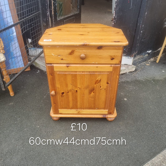 bedside table 🌟 Free delivery in Leicester 🌟
