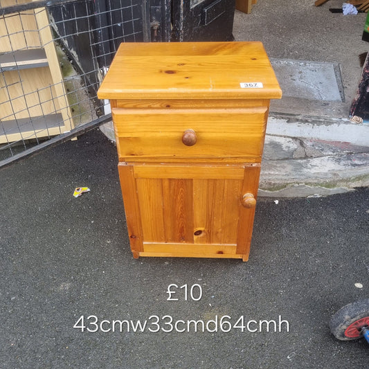 bedside table 🌟 Free delivery in Leicester 🌟