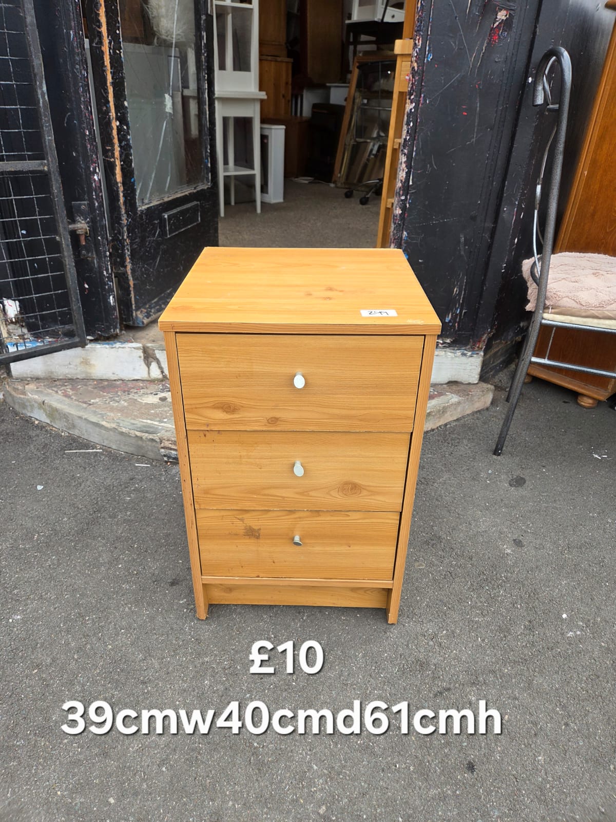 Bedside table 🌟 Free Delivery in Leicester 🌟